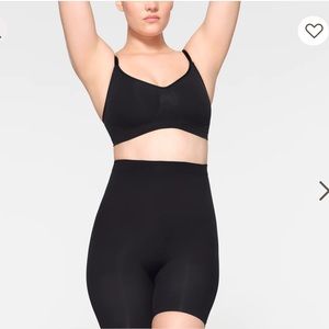 Skims sculpt shorts